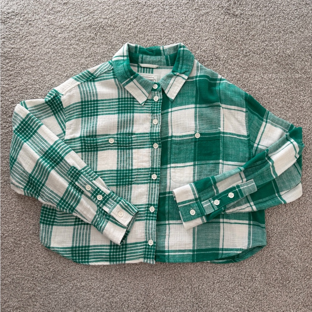 American Eagle Outfitters Women’s Green and White Crop Flannel